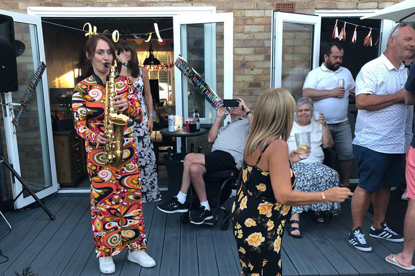 Niki-The-Saxophonist-for-hire-in-Essex